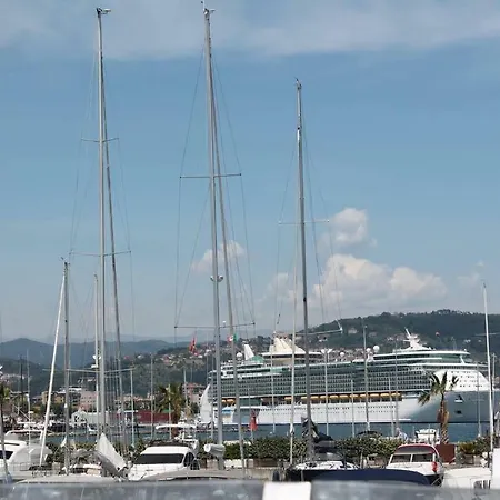 5 Terre Luxury Yacht Boat&breakfast&charter *