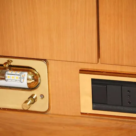 5 Terre Luxury Yacht Boat&breakfast&charter