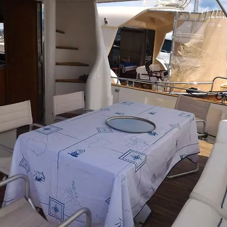 5 Terre Luxury Yacht Boat&breakfast&charter Λα Σπέτσια